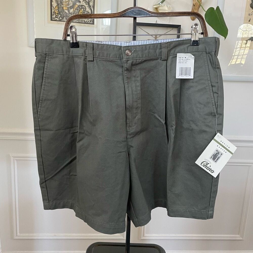 NWT Chino Brand Front Pleat Shorts Olive Green 38